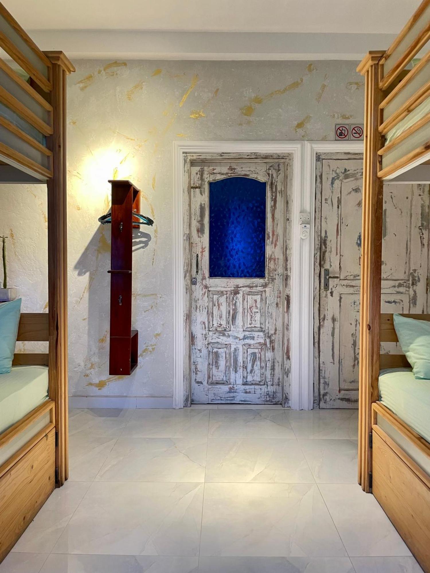 Habibi Hostel & Restaurant أونا واتونا المظهر الخارجي الصورة